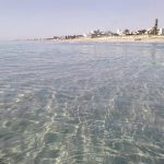 منزل مؤثث ، يبعد * 1 دقيقة مشي * عن البحر ، في المناقع في سلقطة